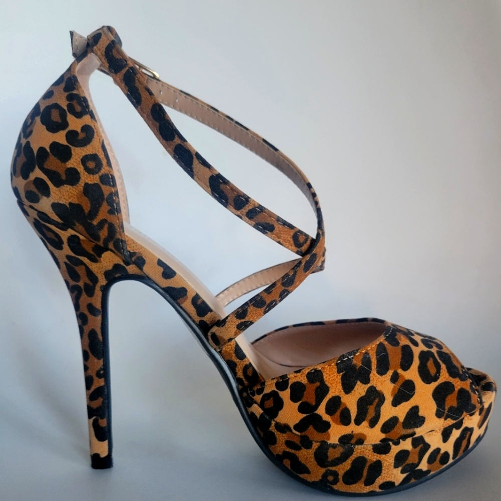Platform Heels Cheetah print